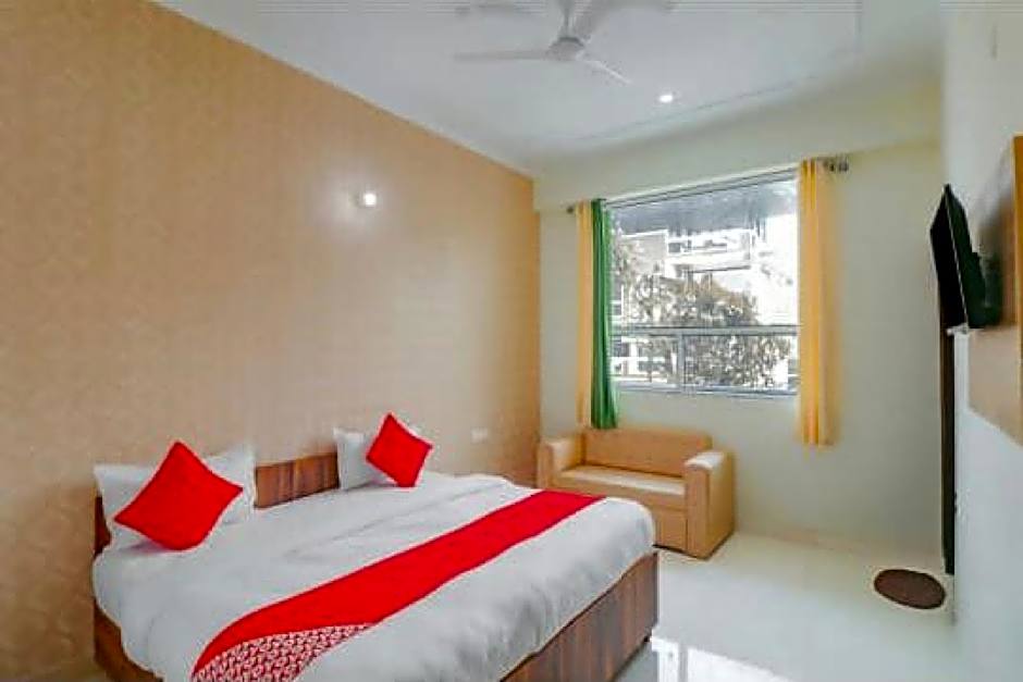 Hotel Soho by OYO Rooms – Noida, DC