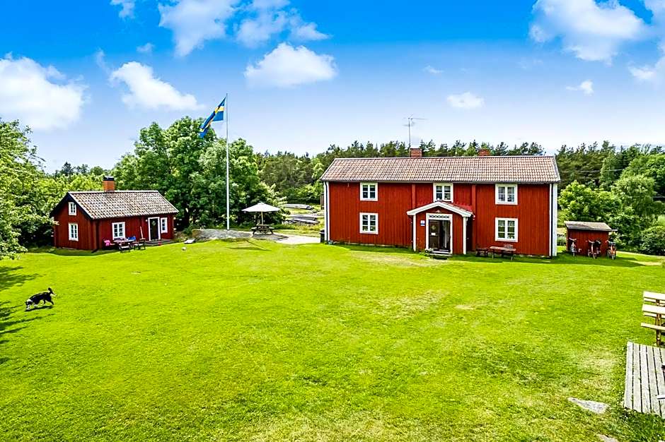 Bull-August gård vandrarhem/hostel