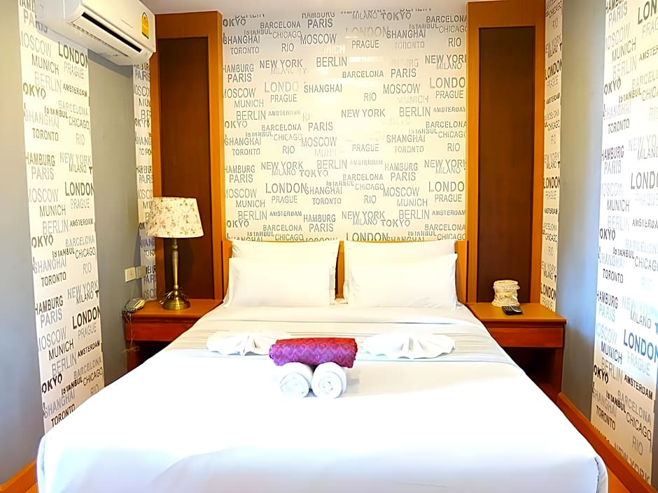 Baan Term Fun Saen Suk