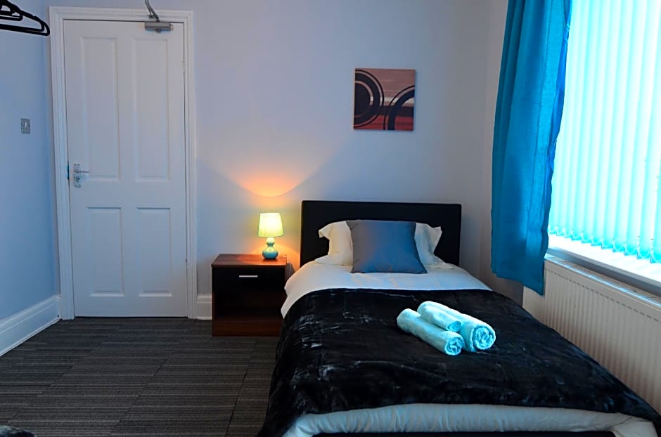 Old Trafford Guest House