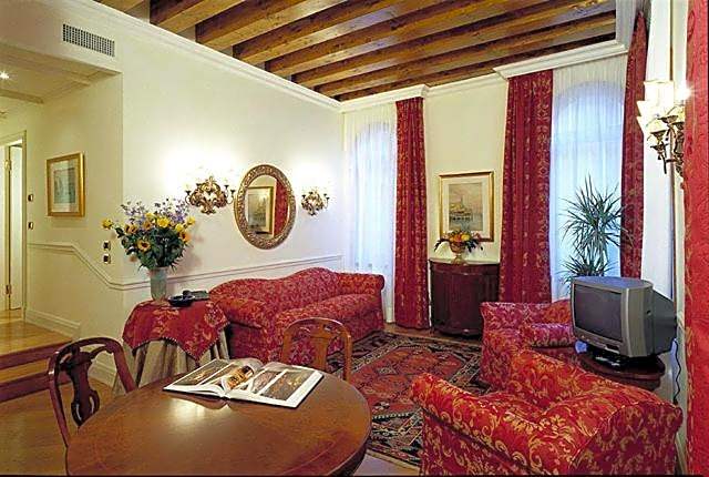 All Suites Torre Dell Orologio