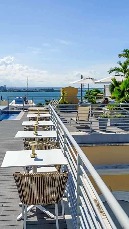 Palacio Provincial San Juan, Curio Collection by Hilton