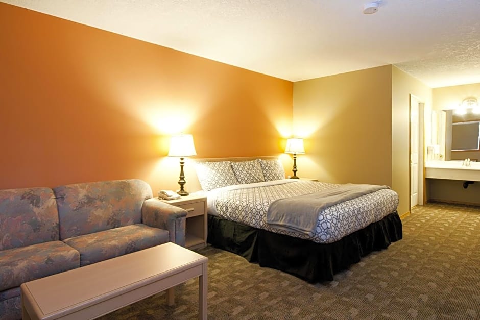 Photo 1 of 6 of Standard King Room