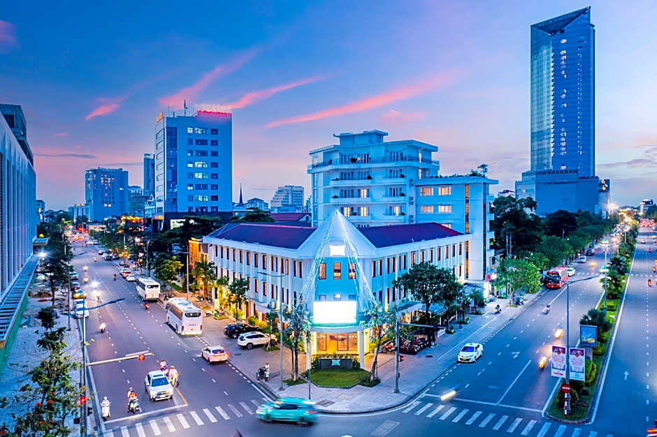 EMM Hotel Hue