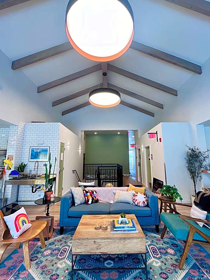 Monterey Hostel
