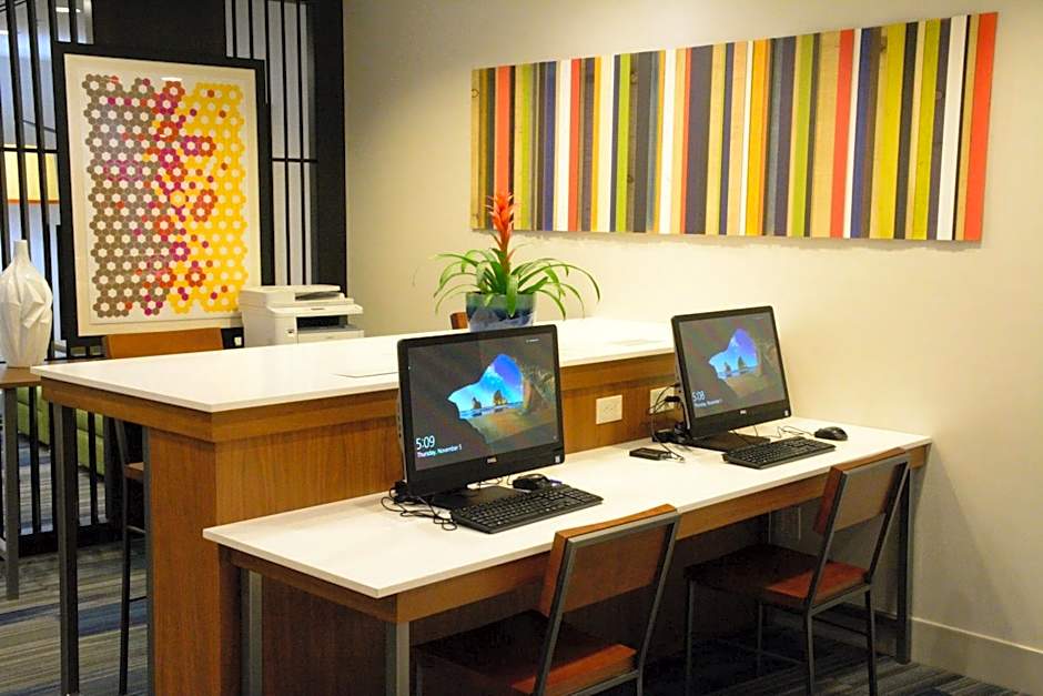 Holiday Inn Express & Suites Lexington Park California By IHG