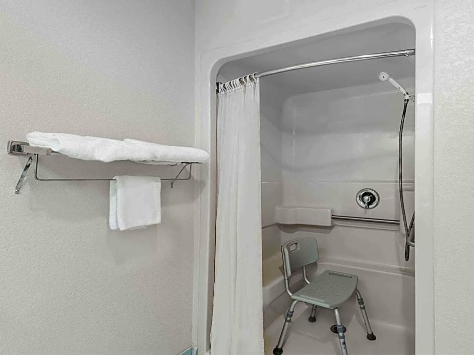 Wingate by Wyndham Somerset