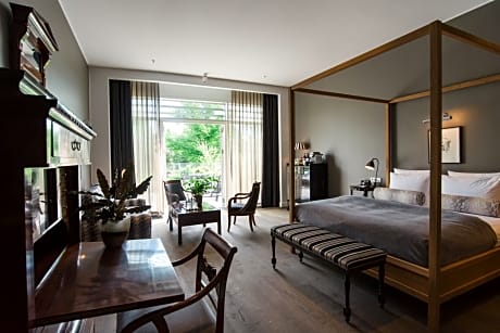 Suite with Spa Bath