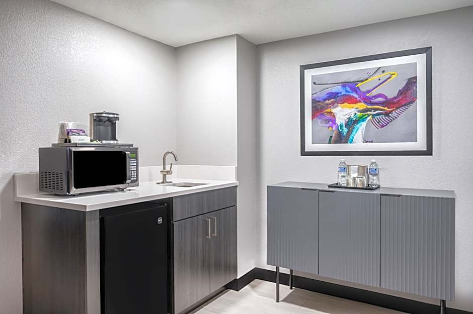 Wyndham Indianapolis Airport