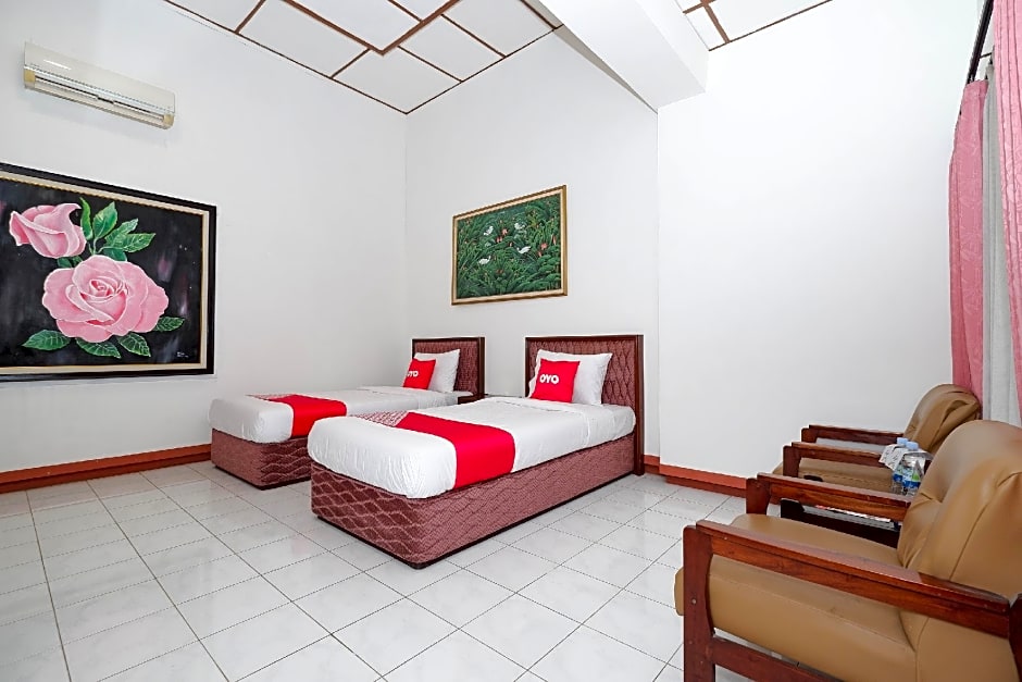 SUPER OYO Capital O 1644 Hotel Griya Kencana