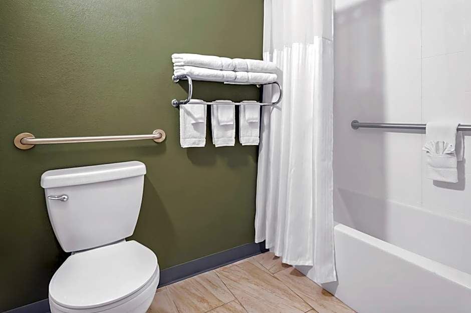 Spark by Hilton Portland Airport Maine Mall