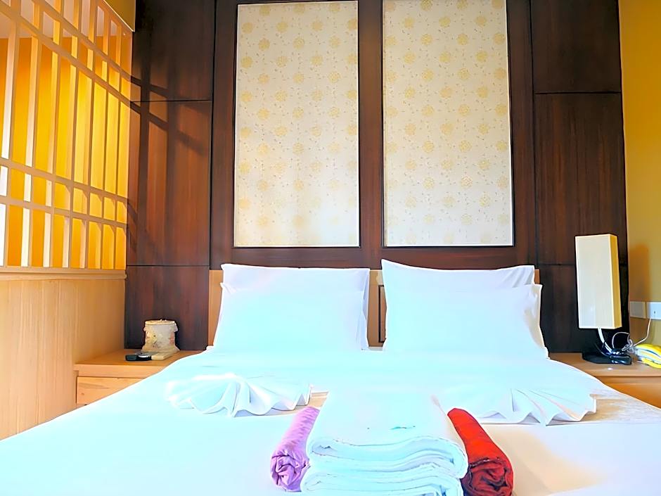 Baan Term Fun Saen Suk