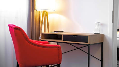 Deluxe-Suite-Eigenes Badezimmer-Terrasse-Talblick