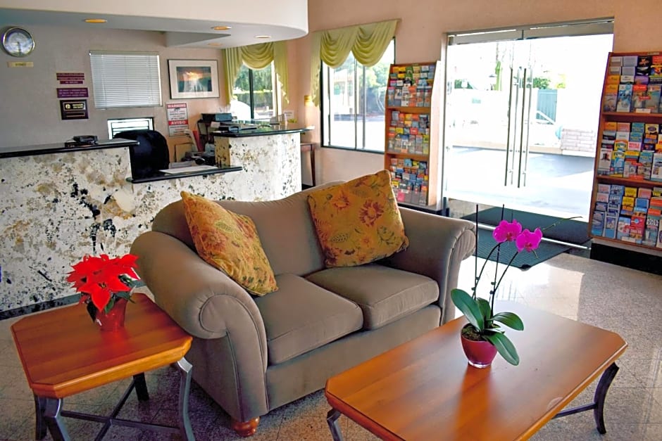 Days Inn by Wyndham Anaheim Near the Park