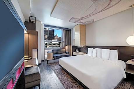 1 King Bed