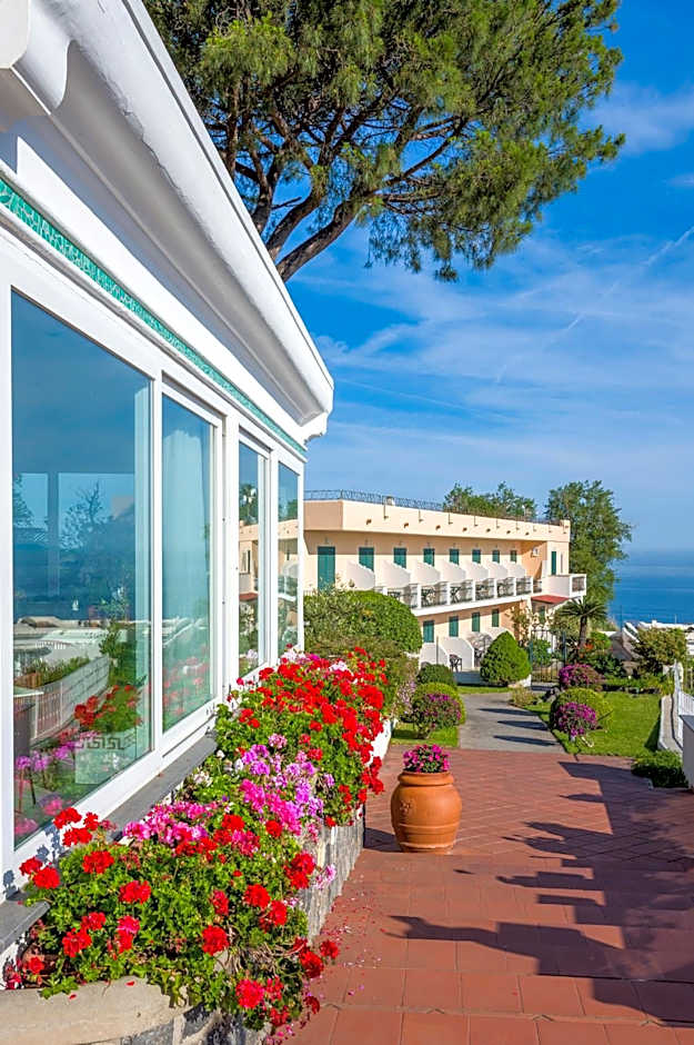 Hotel Villa Ireos