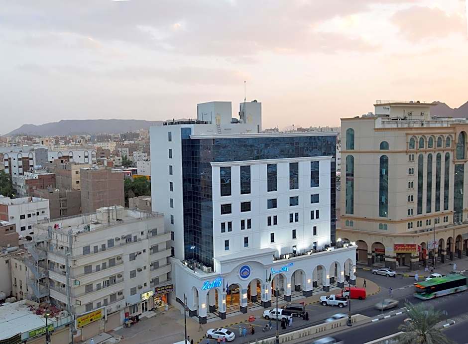 Zaha Al Munawara Hotel