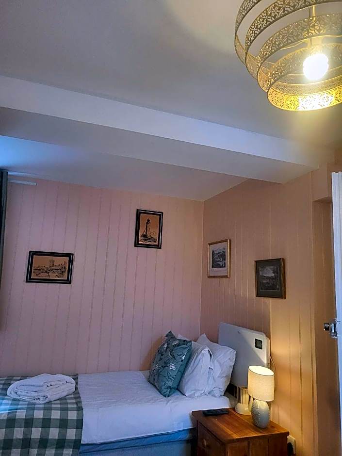 The Wheatsheaf Hotel