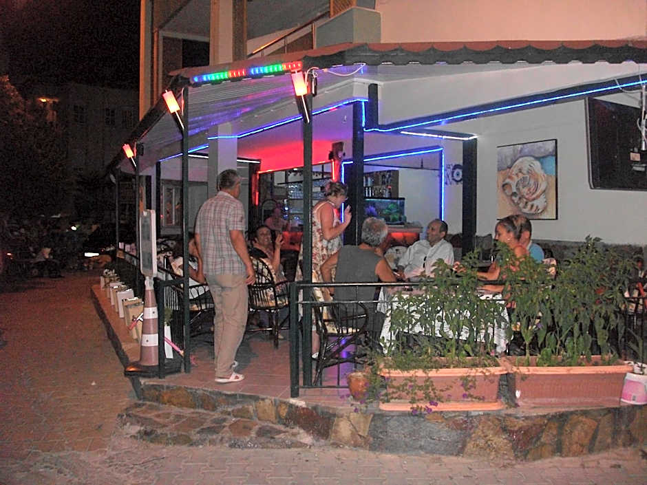Delphin Hotel Side