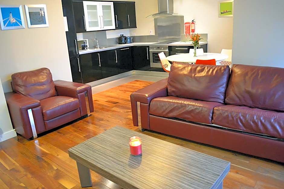 Carrick Plaza Suites and Apartments