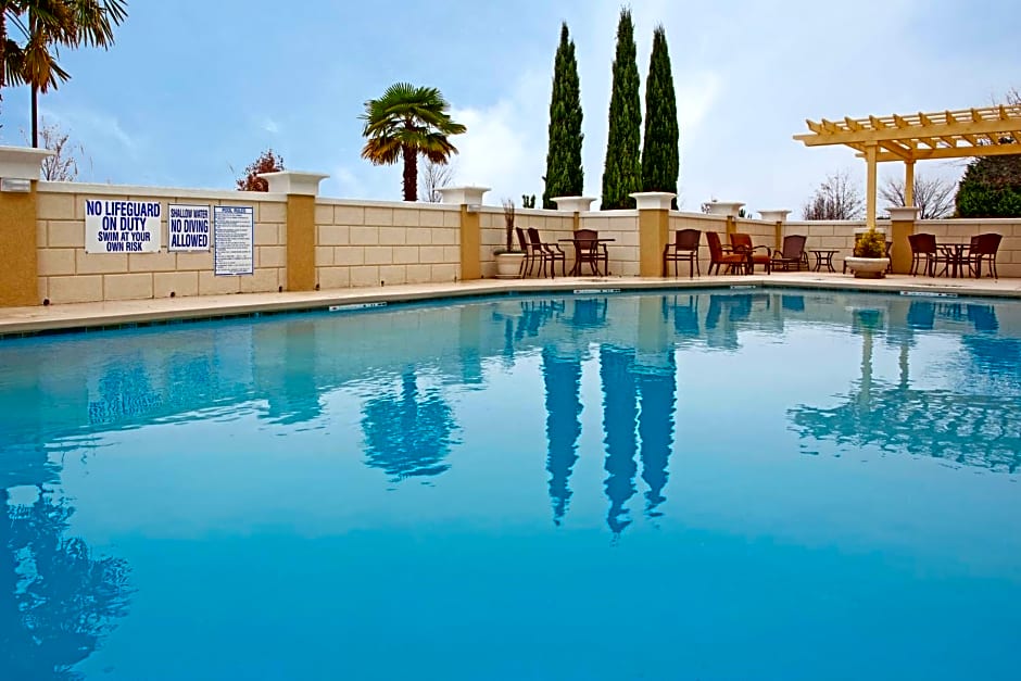 Holiday Inn Anderson, an IHG Hotel