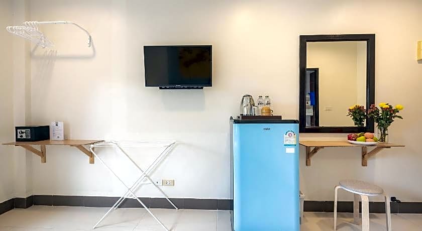 Baan Yuyen Karon Guesthouse