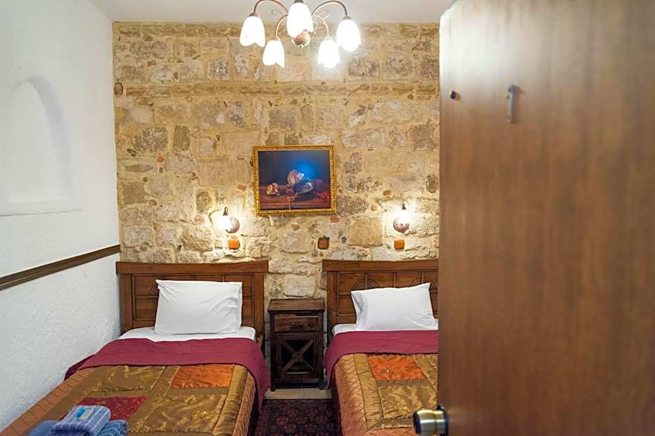 Spot Hotel
