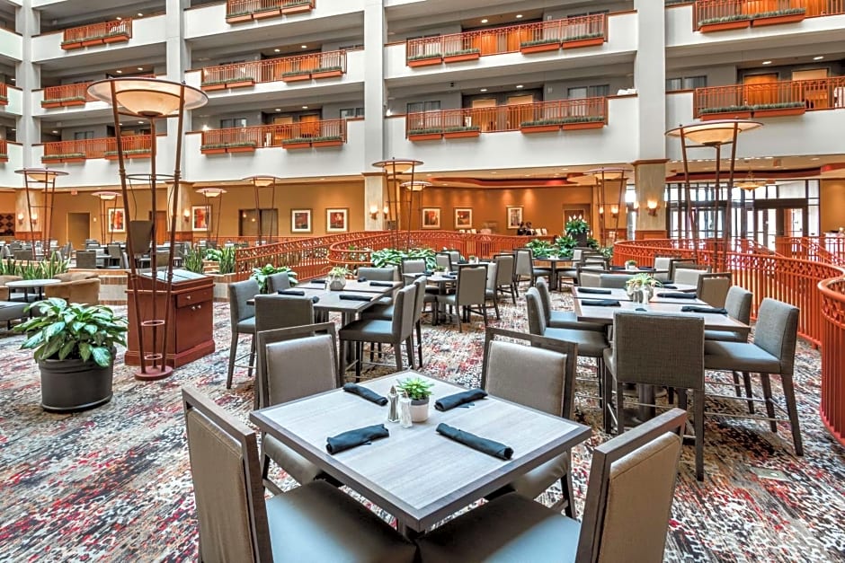 Embassy Suites By Hilton Hotel St. Louis - St. Charles