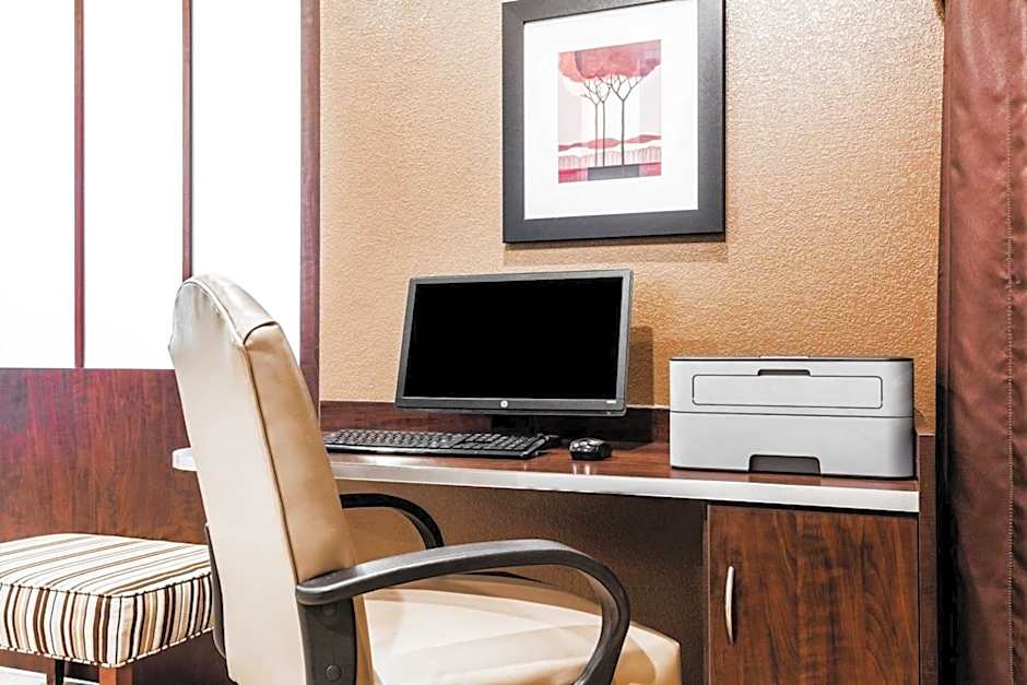 Microtel Inn & Suites By Wyndham Macon