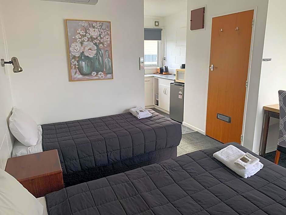 Brooklyne Motel Sanson