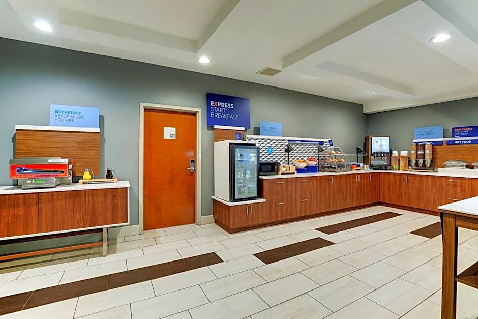 Holiday Inn Express Hotel & Suites Bryan-Montpelier By IHG