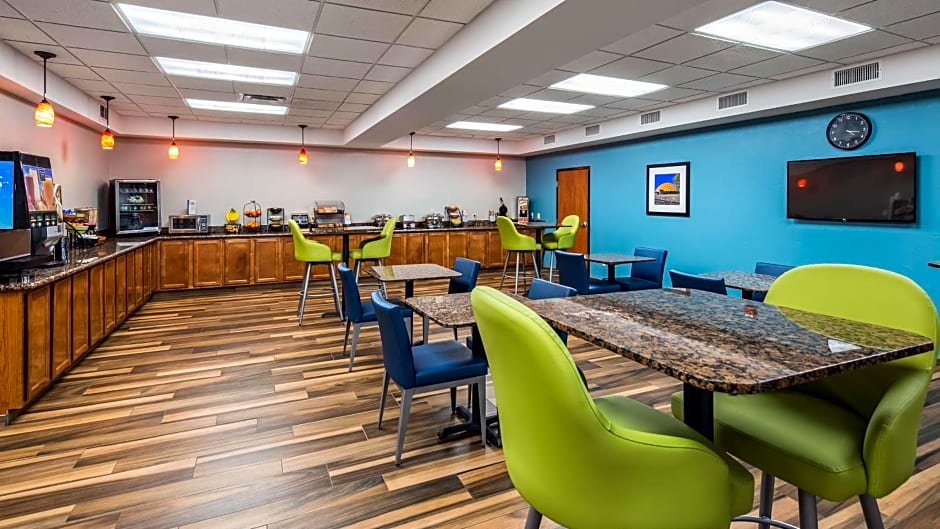 Best Western Plus Midwest City Inn & Suites