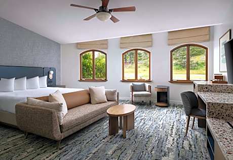 Suite 2 King Beds