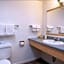 Canadas Best Value Inn- River View Hotel