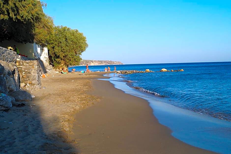 Jason Rooms & Studios