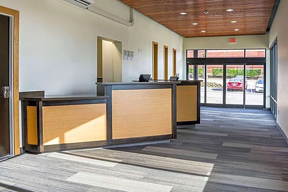 Quality Inn & Suites Clackamas - Portland