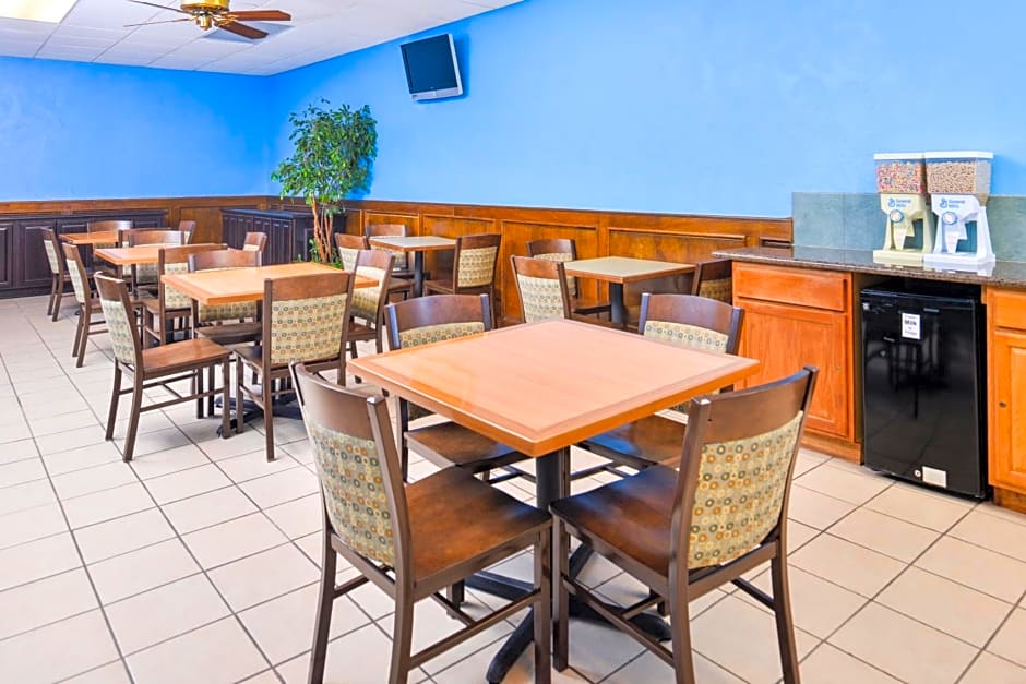 Americas Best Value Inn Clute