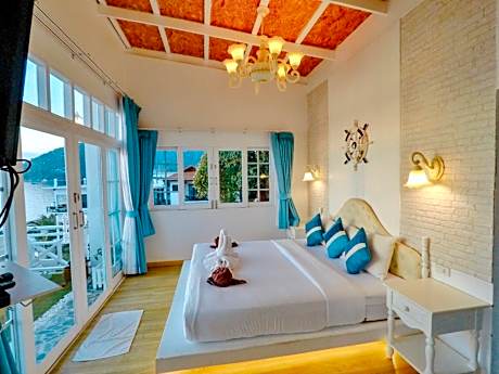 Honeymoon Suite with Sea View