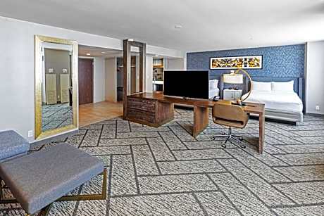 Deluxe Suite with Two Double Beds