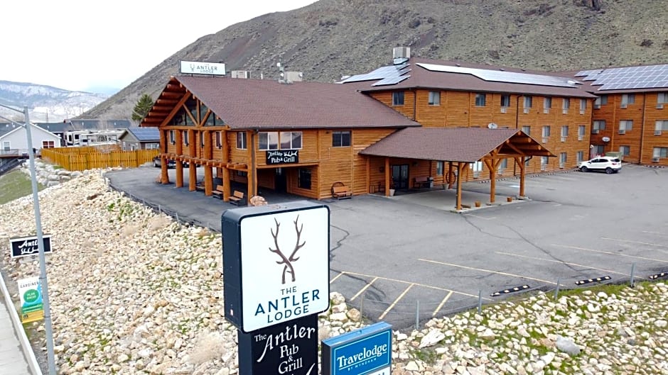 The Antler Lodge - Gardiner