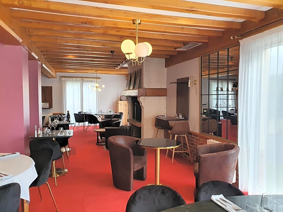 Hôtel Restaurant La Paix La Robe et le Palais