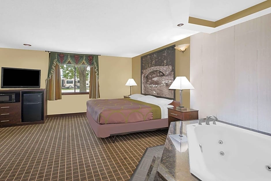 Super 8 by Wyndham Webster City IA