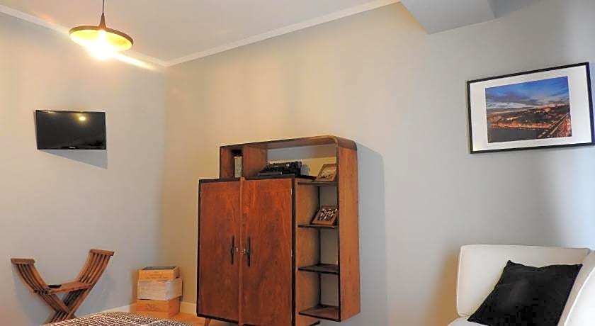 Lisbon Airport Hostel