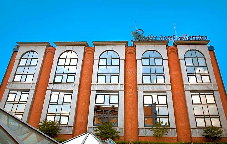 Pacific Hotel Fortino