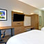 Holiday Inn Express Hotel & Suites Weston By IHG