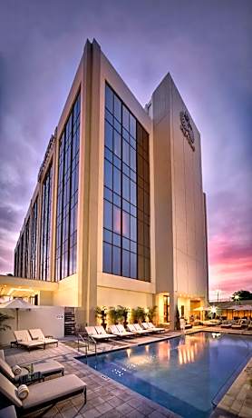 EB Hotel Miami Airport