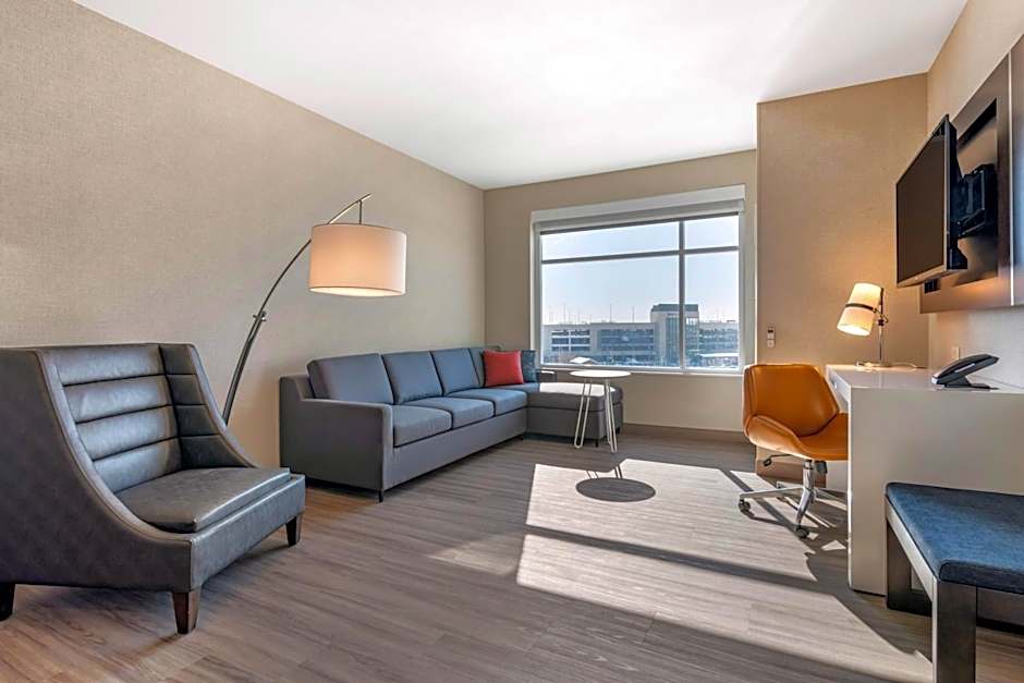 Cambria Hotel Bloomington Mall of America Minneapolis Airport