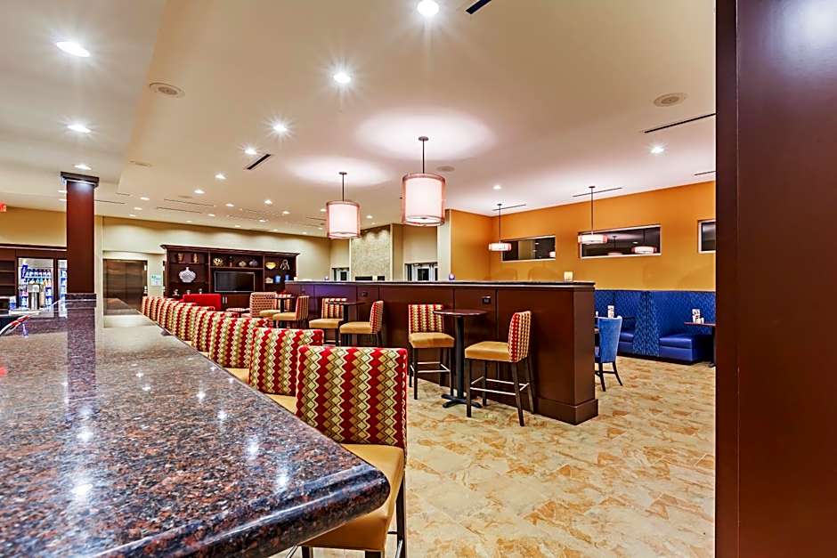 Clarion Hotel The Colony - Plano West