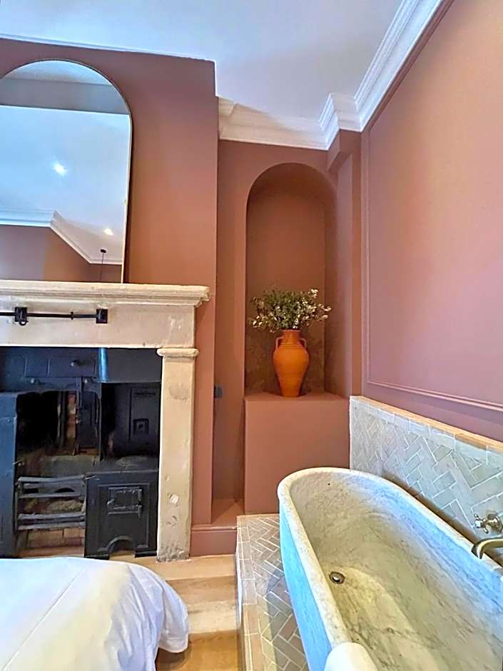 Railway House York by Chateau Anna