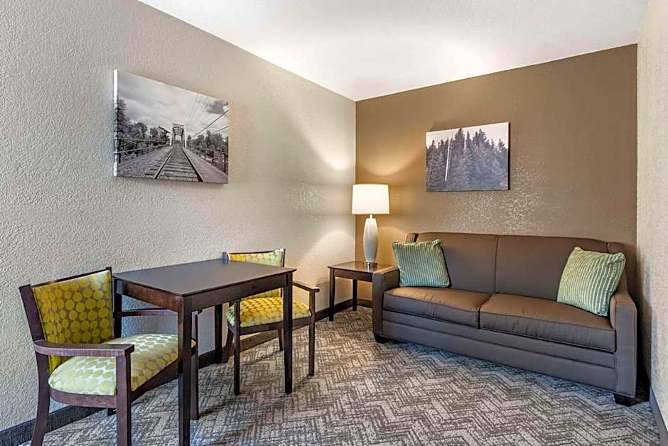 Comfort Inn & Suites Tualatin Lake Oswego South